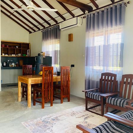 Oceano Beach Villa Baie d'Arugam Extérieur photo
